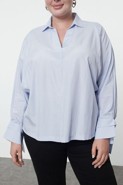 Trendyol Curve بلوزة مقاس كبير بأكمام طويلة مطاطية مخططة باللون الأبيض والأزرق - TBBAW25AF00022