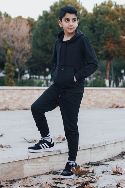 han elegant Hooded Kangaroo Pocket 2ip Boy's Solid Color Tracksuit Set