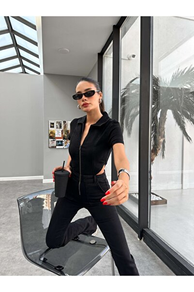 ESRAHELVACI بذلة من الدنيم بأكمام قصيرة وخصر منخفض