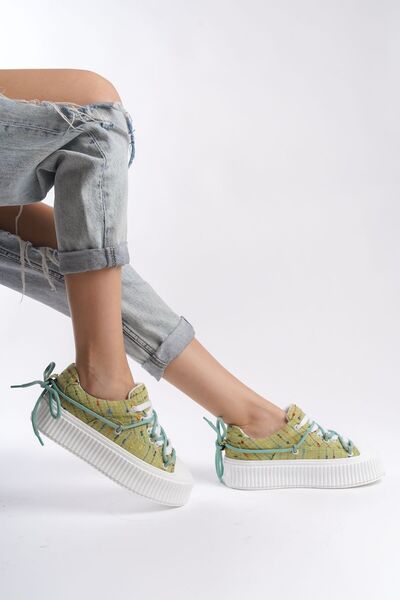 Limeo Light Green Textile High Sole Ankle Lacing Detailed Soft Sneakers Women's Casual Sports Shoes