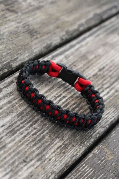 modalmila سوار باراكورد أسود أحمر للرجال