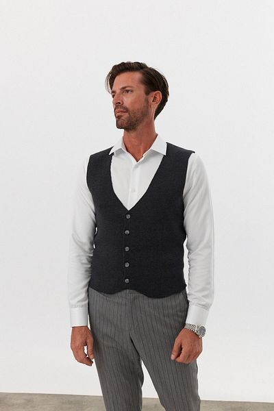 Livio Ferri Classic Cotton Fit Knitwear Classic Vest Sweater