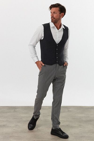 Livio Ferri Classic Cotton Fit Knitwear Classic Vest Sweater
