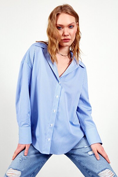 Manche İnce Çizgili Pamuk Saten Oversize Rahat Kalıp Kadın Basic Gömlek | Mavi Mks167432-01 Iliedi001ii