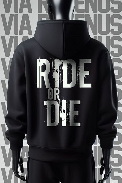 Vordevia Черен суитшърт с качулка и байкерски принт Ride or Die - 3 прежди с широк модел