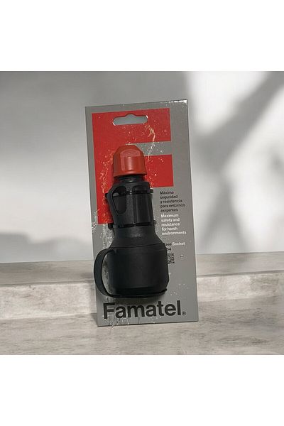 FAMATEL قابس أنثى صناعي موديل 16A - مقاوم للغبار والماء، لموقع البناء والحديقة الزائدة