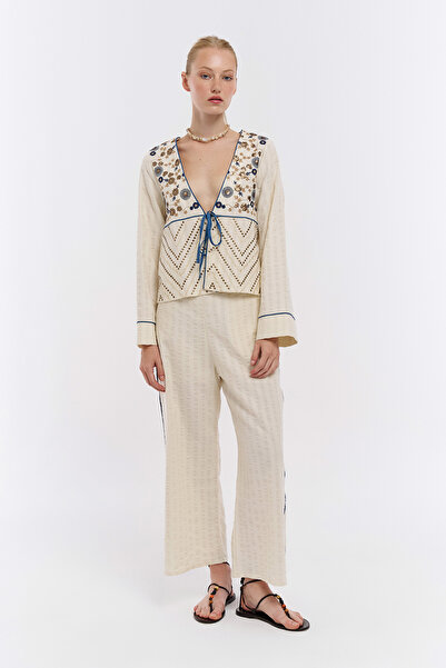 Quzu Natural Kimono - Embroidery Detailed and Tied