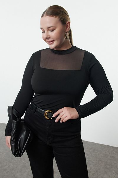Trendyol Curve جسم محبوك باللون الأسود مع تفاصيل من التول المرن - أكمام طويلة، ياقة واقفة TBBAW25CS00003