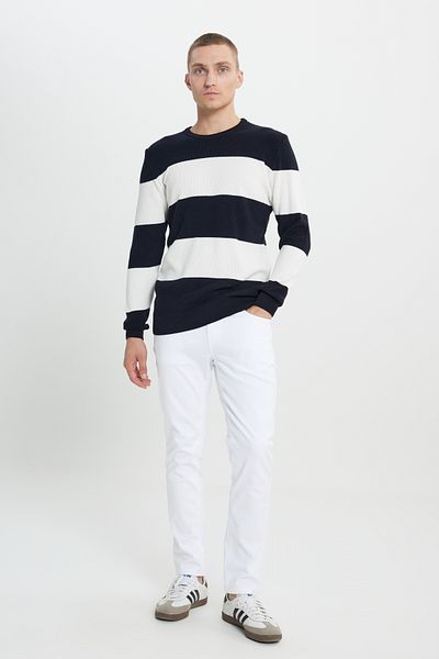 AC&Co / Altınyıldız Classics Herren-Strickpullover mit Rundhalsausschnitt und normaler Passform in Marineblau und Ecru