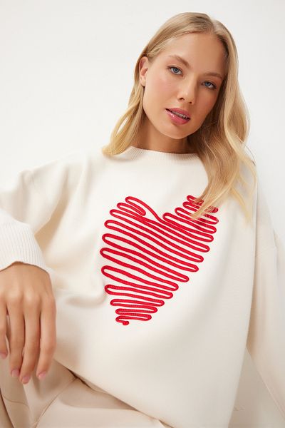 Happiness İstanbul Ecru Damen-Strickpullover in Übergröße – Herzstickerei YJ00018