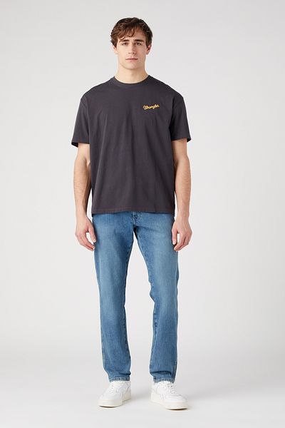 WRANGLER Černé tričko Slogan - střih