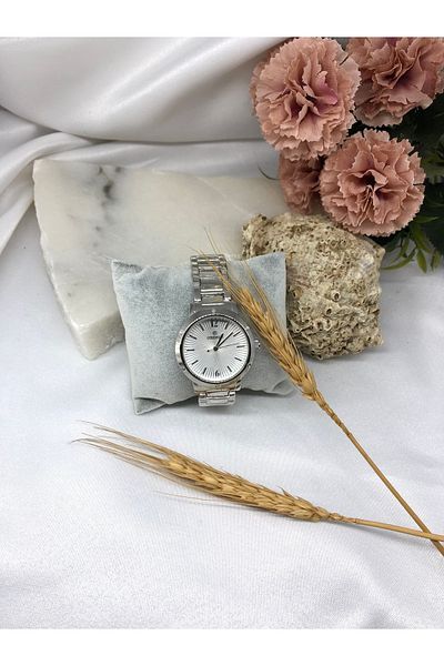 Coliseum Round Silver Inside Patterned Women's Wristwatch