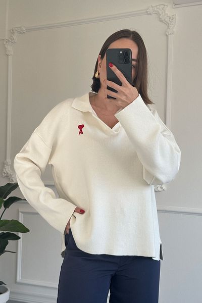 MAGARDE Original Polo Neck Heart Sweater - Ecru