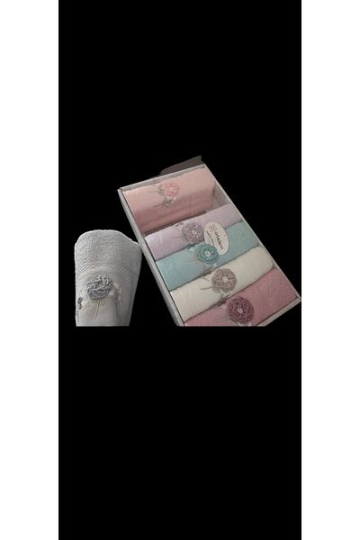 LindoHome 1 Piece Orkidem Knitted Tig Towel - Heat Motif, Deer and Daily Dress