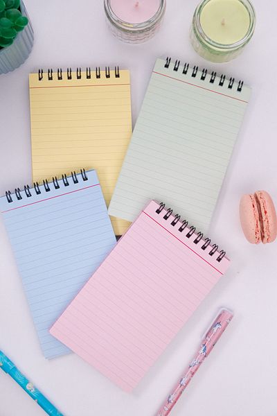 Dream Notes مجموعة دفتر ملاحظات مكونة من 4 قطع ملونة - 9x15 سم، 50 ورقة دفتر ملاحظات للمدرسة