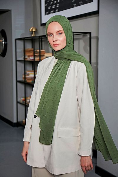 Scarf Şal cu dungi cu pompon din şifon Arya kaki