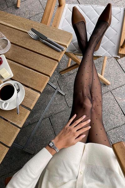 İntive Lingerie Черни прозрачни шарени дамски чорапи с 15 копчета