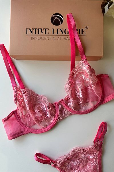 İntive Lingerie Σέξι σουτιέν στρινγκ με ροζ λουλούδια με εσώρουχο Pinky Flower