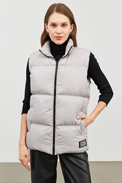 river green Women's Lined Water and Windproof Regular Fit Gray Puffer Vest