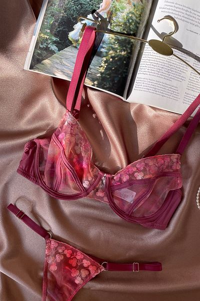 İntive Lingerie Σετ σουτιέν με στρινγκ με μοτίβο Gloria Plum/σκούρο μωβ Floral Underwire