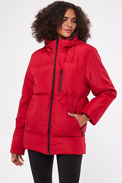 RİVERCLUP Kadın Kırmızı Elyaflı Kapüşonlu Rüzgar Geçirmez Şişme Kışlık Mont
