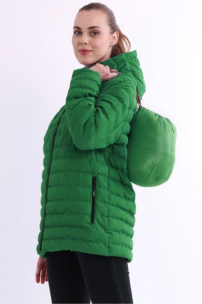 QAWWA Green Lightweight Sports Jacket with Portable Bag - Windproof and Padded