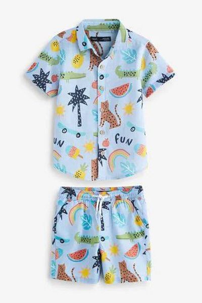 Lolliboomkids Cămașă cool cu modele colorate de vară pentru noul sezon pentru băieți - Set pantaloni scurți Set 2 piese din țesătură