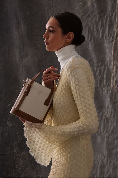 Pilea Lüks Ve Rafine Stil Gold Zincir Detaylı Deri Silindir Omuz Çantası - My -