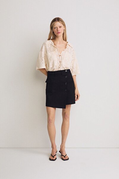 Pilea Fusta mini cu nasturi în față cu model