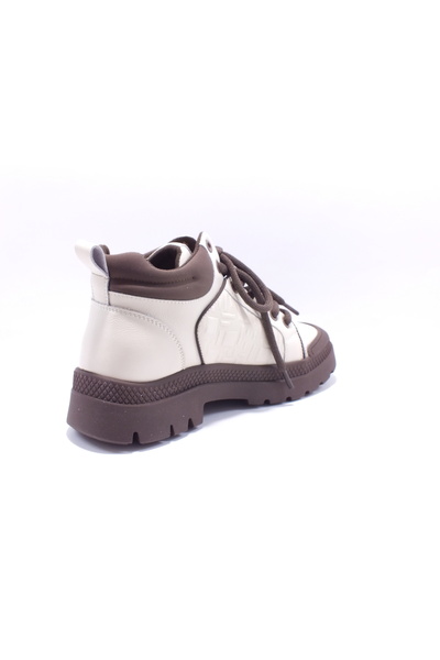 Guja 24k310-23 Kadın Bot  ( kalıbı 1 numara küçüktür )