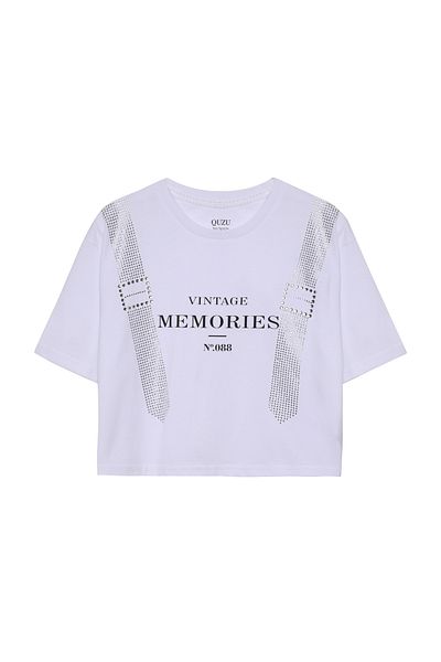 Quzu Tricou crop alb - Cu accesorii de piatră și text