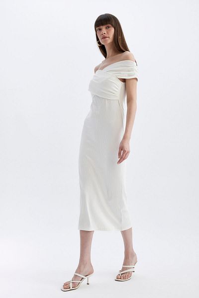 DeFacto Figurbetontes Maxikleid mit geripptem Schulterdetail – ärmellos D1827ax24hs