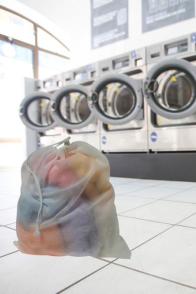 Vekorr Laundry Net for Sensitive Clothes - Protection and Layout Design