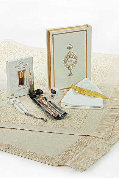 ihvanonline Luxury Boxed Dowry Holy Quran Set Groom Bundle Prayer Rug Set Religious Gift