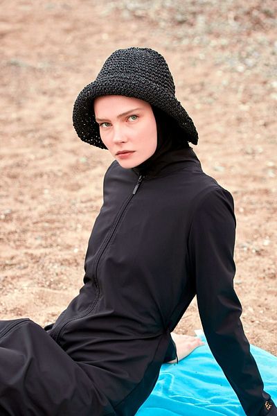 Marina Black Straw Hat - Hand Knitted 14399