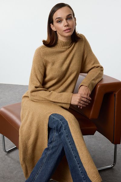 Trendyol Modest Πλεκτό τουνίκ Camel με απαλή υφή - Φόρεμα με γιακά TCTAW25EB00056