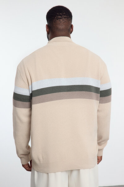 Trendyol Collection Men's Beige Color Block Knitwear Sweater - Half Turtleneck, Plus Size Tmnaw25An00011
