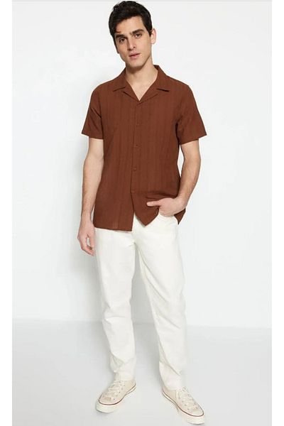 Trendyol Collection Letní kalhoty s texturou lnu – hnědé, Regular Fit TMNSS23GO00070