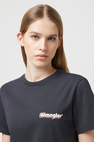WRANGLER Černé klasické tričko - vybledlé tabule