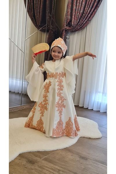 Shıne dresses قفطان بناتي أبيض من Bindallı