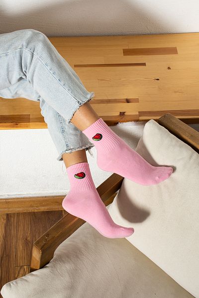 Socks Here جوارب رياضية منقوشة بالبطيخ الوردي