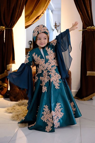 Shıne dresses قفطان بيندالي أخضر للفتيات