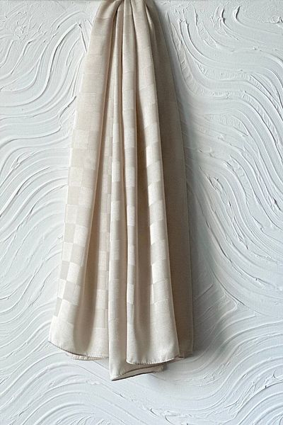 ARMANDA ITALIAN JACQUARD CHAMERA PATTERNED SHAL - STONE