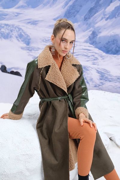 İLKCET MODA Γυναικείο παλτό με επένδυση από σουέντ και πλαστικοποιημένο