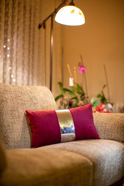 Rayda Home غطاء وسادة مزخرف باللون الفوشيا والجلد الرمادي الفضي لونا مقاس 30*50 سم