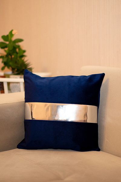 Rayda Home Husa De Perna Decorativa Parlament Albastru si Gri Argintiu Piele Detaliata 40*40 Cm
