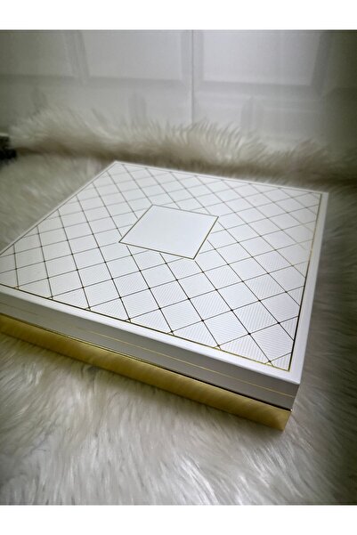 mgs dızayn Çikolata kutusu (Beyaz-Gold)