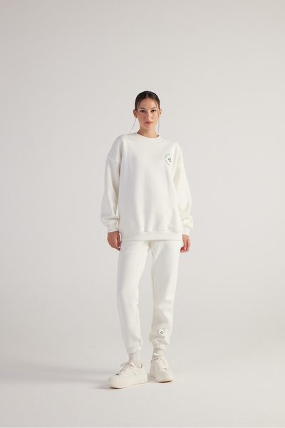 HOLLY LOLLY 3 Thread Raised Long Sleeve Crew Neck Fine Sweatshirts Ecru