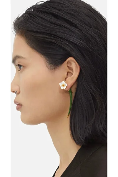 Gümüş sandık White and Green Colored Long Flower Design Earrings - Special Design