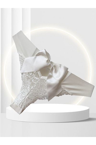 İntive Lingerie Feel Lady Low-Cut Lace Cute Thong with Satin Ribbon on the Back - 1041-09-11